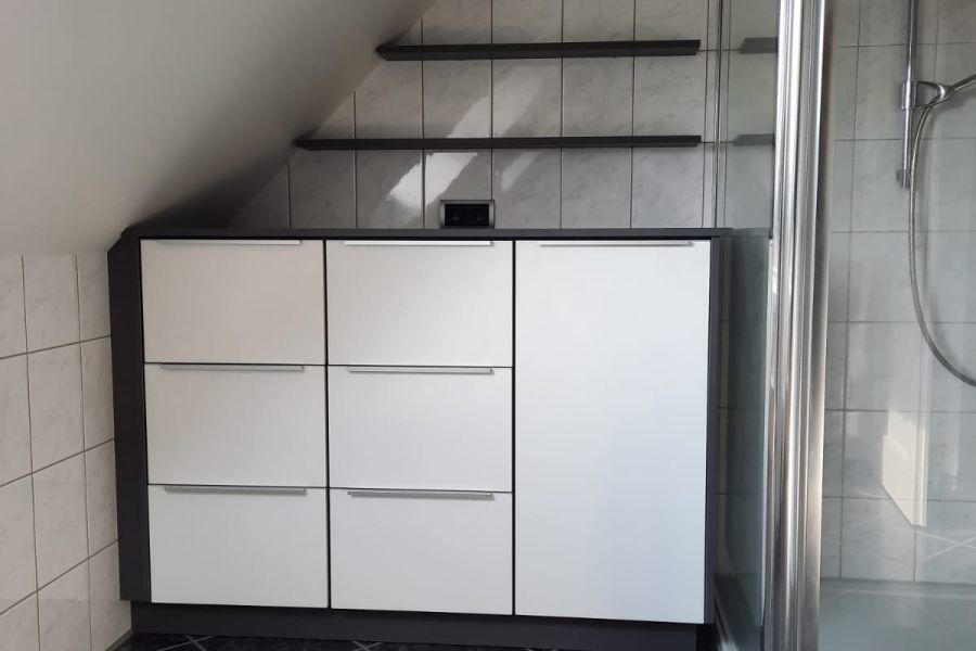 Wäscheschrank